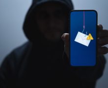 S-au dat drept polițiști, solicitând transferul mijloacelor bănești persoanelor „de încredere”. Doi bărbați, condamnați pentru escrocherie de peste 1 milion de lei