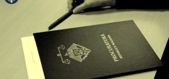 Un cuțit în spate soțului – femeie condamnată la 9 ani de închisoare pentru violență în familie soldată cu deces