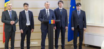Opoziția parlamentară propune reducerea numărului de deputați și lansarea unei reforme ample a administrației publice centrale