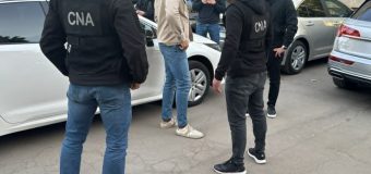 Un avocat stagiar din Chișinău, reținut în flagrant de CNA pentru trafic de influență