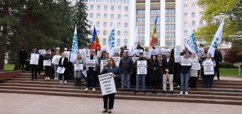 MAN, la Parlament: Au atras atenția asupra problemelor cu care se confruntă cetățenii