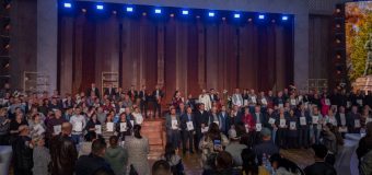 Diplome pentru angajații din domeniul gospodăriei și deservirii comunale