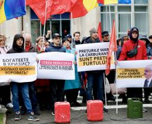 PSRM a organizat un protest în fața Guvernului: cerem reducerea accizelor și TVA la motorină