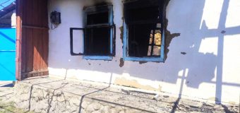O casă a ars la Ialoveni din cauza fumatului