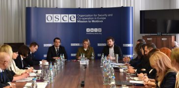 Experții în economie de pe ambele maluri ale Nistrului – în ședință. Au discutat modificările legislative privind TVA și accizele aplicabile agenților economici din regiunea transnistreană