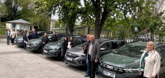 Un lot de cinci automobile noi a fost distribuit pentru structurile teritoriale de asistență psihopedagogică