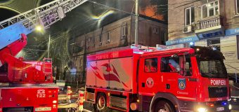 Pompierii au lichidat un incendiu izbucnit din cauza focurilor de artificii