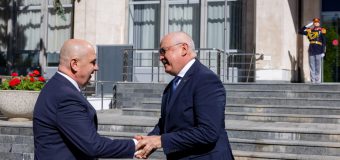 Premierul României – la Chișinău. Alexandru Munteanu: Vom continua să lucrăm împreună pentru un viitor mai sigur, mai prosper și mai european