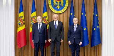 Premierul Alexandru Munteanu, în discuții cu oficialii OSCE