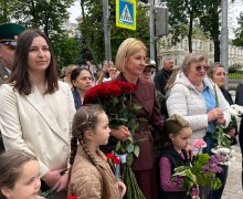 Irina Vlah, la Marșul Victoriei: Mulțumim eroilor care au învins fascismul!