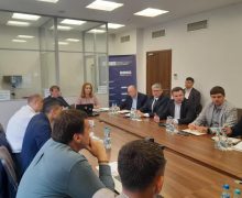 Libera circulație, starea drumurilor și plățile ilegal aplicate – pe agenda grupurilor de lucru pentru dezvoltarea transportului auto și infrastructurii drumurilor