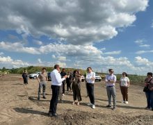 Vizită de lucru pe șantierul unde se desfășoară lucrările de recultivare a gunoiștii temporare din Ciocana