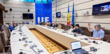 Cinci proiecte cu sigla UE pe ordinea de zi a ședinței plenare a Parlamentului din această săptămână