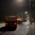 Pe str. Burebista au început lucrările de aplicare a stratului de asfalt