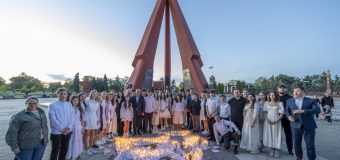 Tinerii socialiști au dansat „Valsul Victoriei” și au desfășurat acțiunea „Lumânarea Recunoștinței”