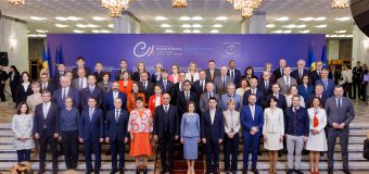 Șefa statului, la Sesiunea Ministerială a Comitetului de Miniștri al Consiliului Europei: „Extinderea Uniunii Europene și apărarea vieții democratice europene sunt unul și același act de rezistență”