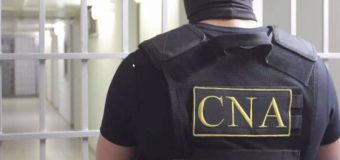 Trei polițiști de la IP Botanica, reținuți anterior într-un dosar de corupție, au fost reținuți din nou într-o cauză de abuz de serviciu