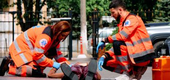 Echipele de asistență medicală urgentă au intervenit în 19 cazuri de urgențe provocate de temperaturile ridicate