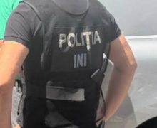 Ofițerii INI au descins într-o anchetă de evaziune fiscală: bani și documente ridicate la percheziții