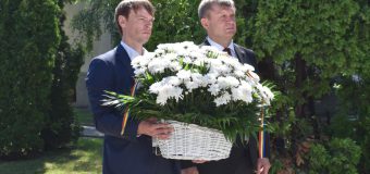 Viceprim-ministrul pentru reintegrare a adus un omagiu participanților la acțiunile de apărare a independenței și integrității teritoriale a Republicii Moldova