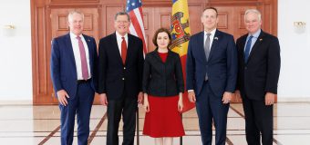 O delegație bipartizană de membri ai Senatului SUA – în vizită la Președinție
