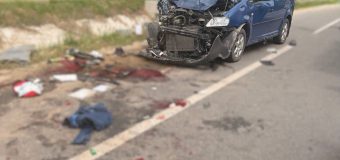 2 polițiști de patrulare loviți violent de un autoturism