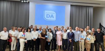 Congresul Platformei DA: Liviu Voc ales președinte
