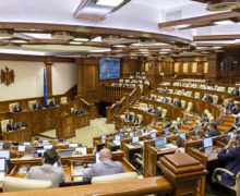 Adoptat de Parlament: Republica Moldova va avea stocuri de urgență de produse petroliere