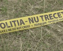 Un tânăr – găsit decedat în mașină într-o fâșie forestieră