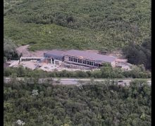 Construcții capitale în fondul forestier – percheziții desfășurate de procurori