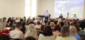 Primăria Chișinău consultă directorii de școli și angajații din educație privind impactul reformei RESTART asupra administrării instituțiilor