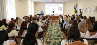 Reforma RESTART discutată cu părinții din instituțiile de învățământ din Chișinău