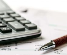 CNAM a efectuat transferul pentru salariile pe luna iunie ale medicilor rezidenți