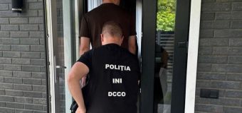 Alte zece percheziții desfășurate în Republica Moldova în dosarul centrului de apel implicat în fraude informatice