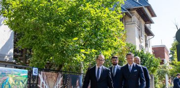 Premierul și miniștrii Bolea și Junghietu – în vizită oficială la București