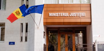 Activitatea a 4 partide politice a fost limitată