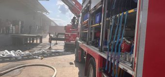 Incendiu izbucnit la un depozit frigorific în Capitală
