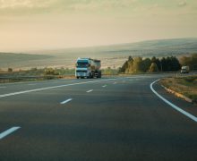 A fost lansată procedura de achiziție pentru aplicarea marcajului rutier pe 1355 de km de drumuri naționale