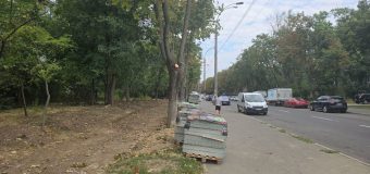 Noi locuri de parcare și un trotuar pe str. Ion Pelivan din Capitală