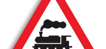 Accident între o locomotivă și un automobil