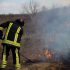 Un bărbat a suferit arsuri în timp ce încerca să stingă singur un incendiu de vegetație