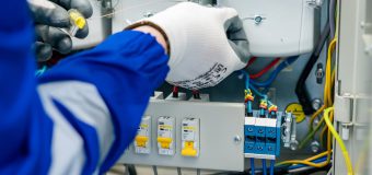 Ministerul Energiei examinează extinderea termenului de verificare a contoarelor electrice pentru reducerea costurilor suportate de consumatori