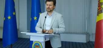 MEC a dat start înscrierilor la Marea Dictare Națională, ediția a IV-a