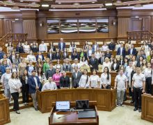 O nouă ediție a programului „Sub cușma lui Guguță” a fost lansată la Parlament