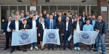 Partidul „Democrația Acasă” sărbătorește astăzi 15 ani de la înregistrare
