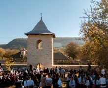 Turnul-clopotniță din Vadul Rașcov a fost inaugurat după restaurare