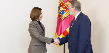 Maia Sandu a discutat cu senatorul american Gary Peters despre cooperarea moldo-americană și rolul Republicii Moldova în securitatea regională