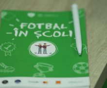 Fotbal în școli. Antrenorii claselor specializate de fotbal au participat la un nou curs de instruire