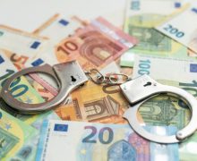 Corupție sistemică la obținerea permiselor de conducere. Un fost examinator al ASP, reținut astăzi de PA și CNA într-un dosar de trafic de influență